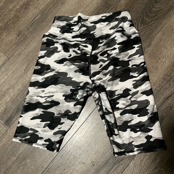 EVCR Camo Bike Shorts for Women medium - Picture 2 of 5